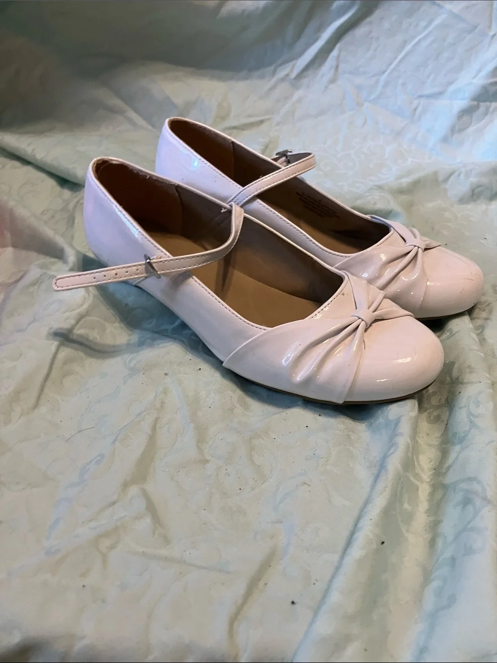 The Children's Place White Patent Mary Jane Flats with Knot Detail